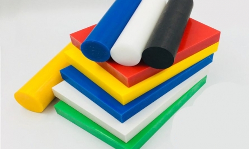 Nhựa POM là gì? Đặc tính, lợi ích và ứng dụng